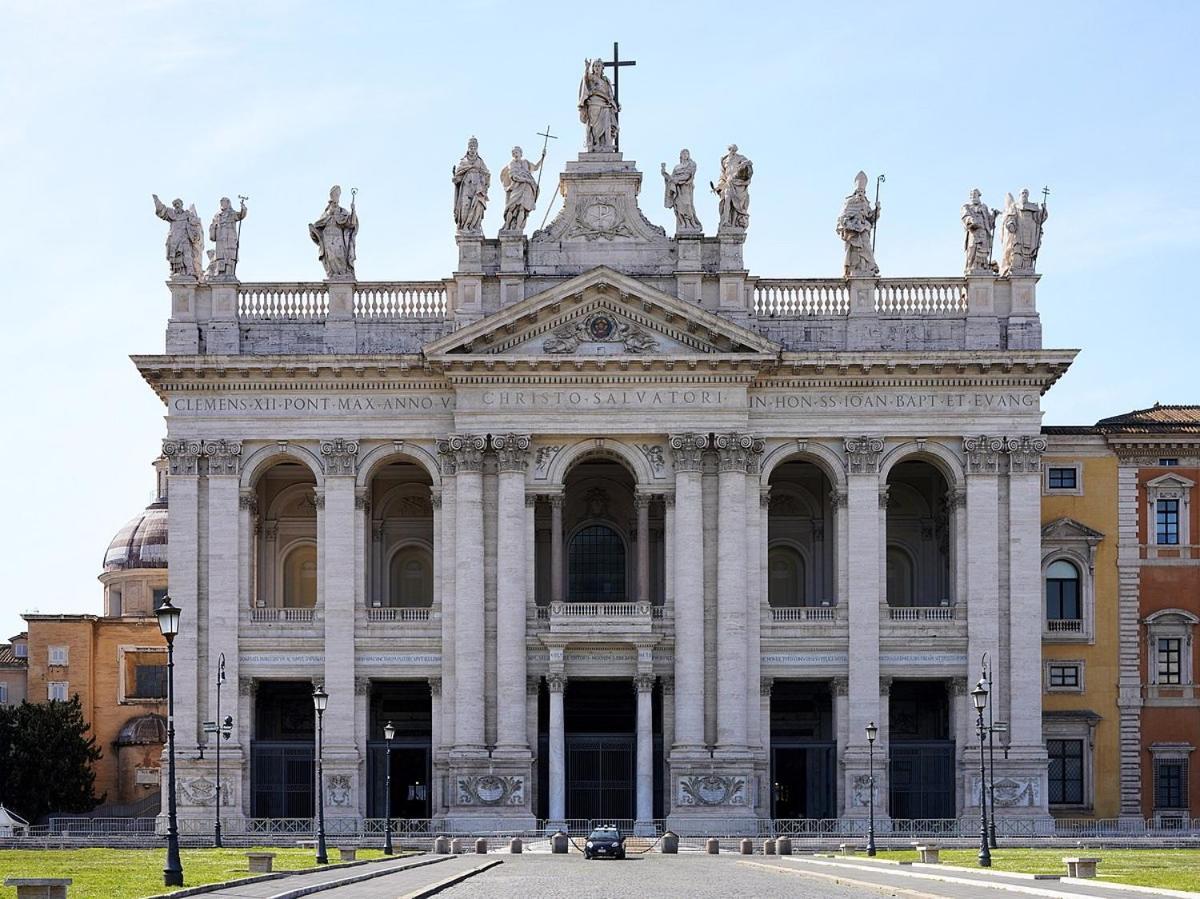 Stans Dolce Lusso Basilica San Giovanni Rome Exterior photo